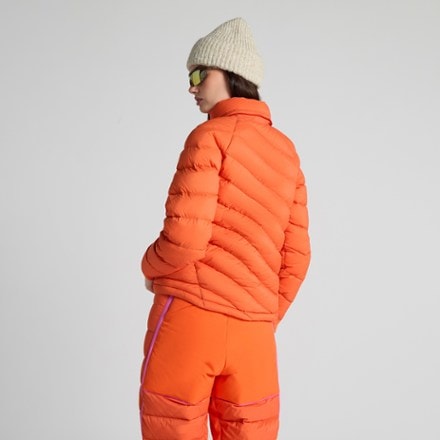 SENIQ Wild Puff Packable Down Hoodie - Women's 1