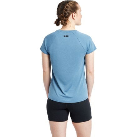 Oiselle Flyout Shirt - Women's 2