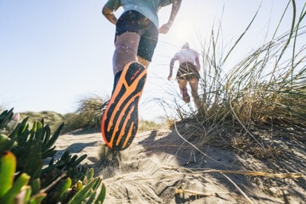 Altra Escalante 5 Road-Running Shoes - Men's 7