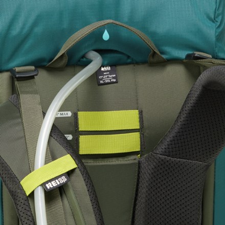 REI Co-op Trailmade 60 Pack - Men's Hydration port & tube routing (reservoir not included)