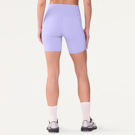 Vuori AllTheForm 6" Pocket Shorts - Women's 4