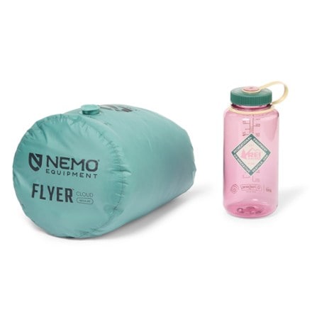 NEMO Flyer Cloud Insulated Hybrid Sleeping Pad Stuff sack (32oz bottle not included)
