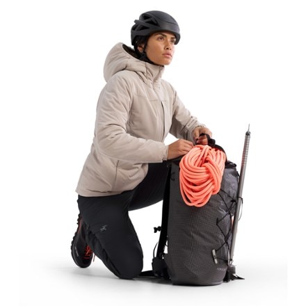 Arc'teryx Proton Heavyweight Insulated Hoody - Women's 3