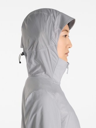 Arc'teryx Atom Lightweight Insulated Hoodie - Women's 4