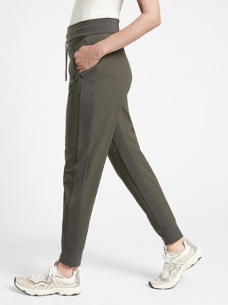 headlands hybrid trek jogger