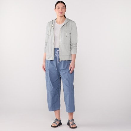 Vuori Halo Performance Hoodie 2.0 - Women's 4