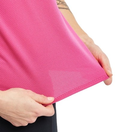 Oiselle Flyout Shirt - Women's 2
