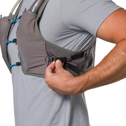 Nathan Pinnacle Breeze 4 L Hydration Vest 3