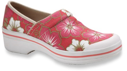 dansko volley canvas clogs