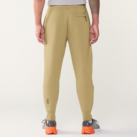 On Focus Tech Sweatpants - Men's 2