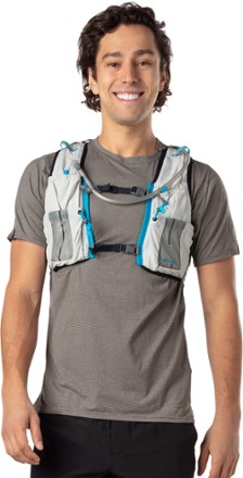 Nathan VaporAir 2.0 7 L Hydration Vest 3