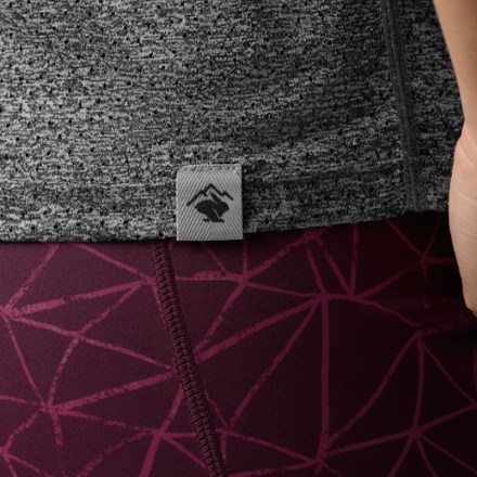 rabbit EZ Vee Perf Trail Tank Top - Women's 3