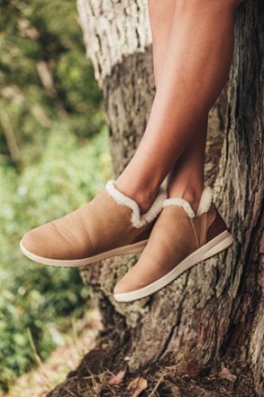 OluKai Malua Hulu Boots - Women's 7