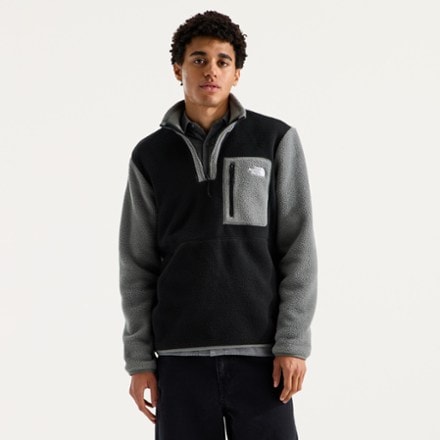 The North Face Yumiori Quarter-Zip Pullover - Men's 0