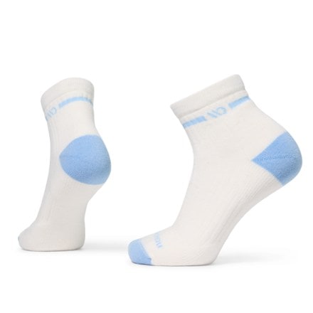 Wide Open Single Stripe Cushioned Quarter Socks - Women's 2