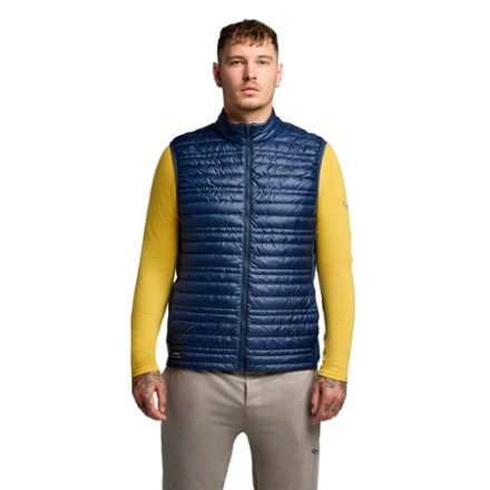 Saucony running vest clearance