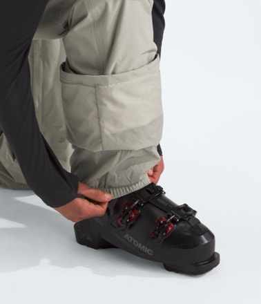 The North Face Freedom Insulated Snow Pants - Men's Short Sizes 5