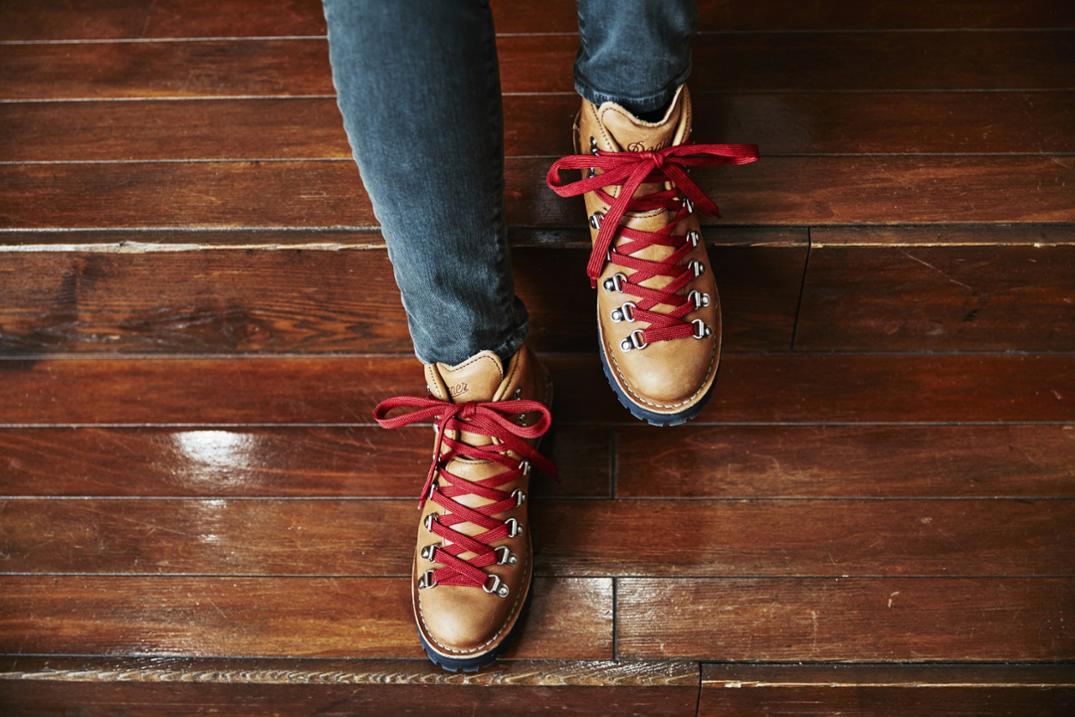 Location Image for Mountain Light Cascade Hiking Boots - Women's