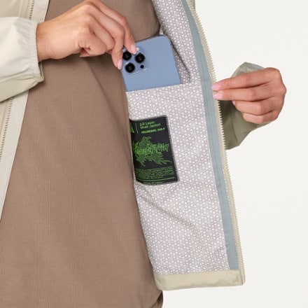 Nike ACG Phantazma Rain Jacket - Women's 8