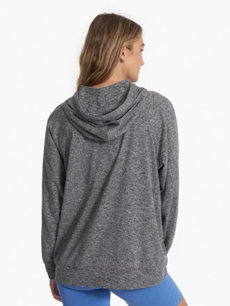 Vuori Halo Oversize Hoodie - Women's 2