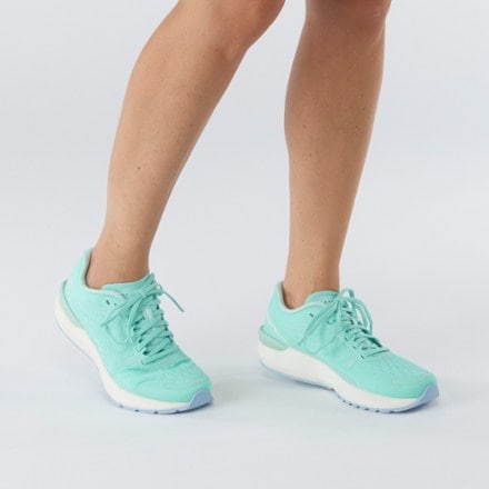 Salomon Sonic 4 Balance Road-Running Shoes - Women's 5