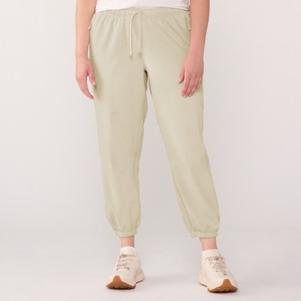 REI Co-op Active Pursuits Midweight Joggers 1