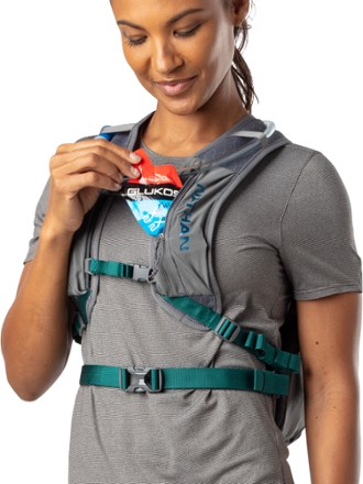 Nathan Crossover 10 Liter Hydration Pack 7