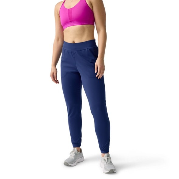 On Body Image of color Midnight