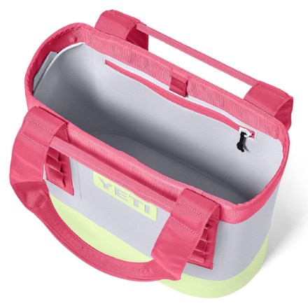 YETI Camino 20 Carryall 3