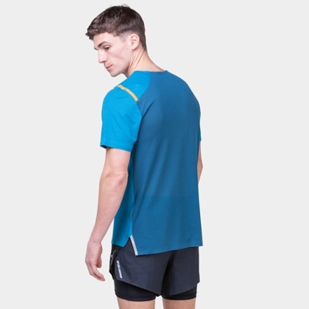 RONHILL Tech Race T-Shirt - Men's 2