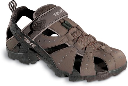 teva trekking sandals