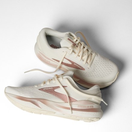 Brooks Adrenaline GTS 24 Road-Running Shoes - Women's 6