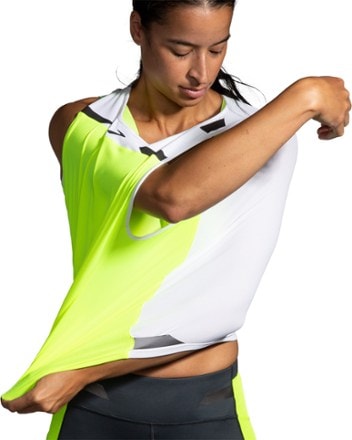 Brooks Run Visible Back-to-Front Tank Top - Women's 4