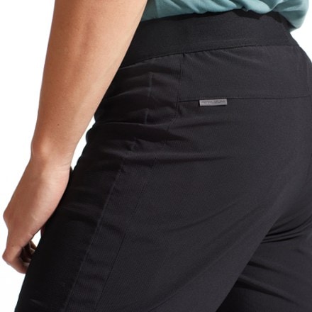 PEARL iZUMi Prospect 2-in-1 Bike Shorts with Liner - Men's 7