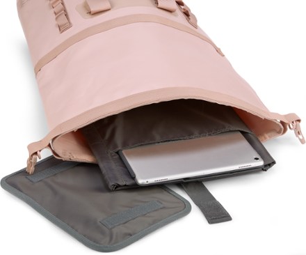 So iLL 25L Dirt Bag - Dirty Pink 5