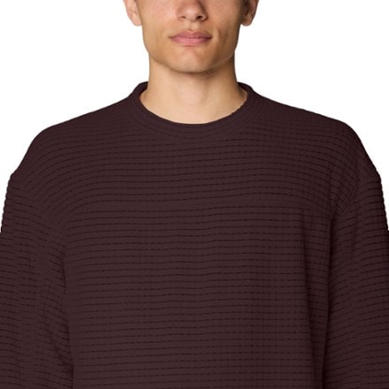 Mountain Hardwear Summit Grid Big Grid Pullover Crew - Men's 3