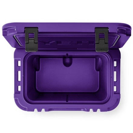 YETI Roadie 32 Wheeled Cooler 5