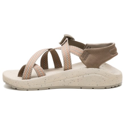 Chaco CushZ Toe-Loop Extra-Cushioned Sandals - Men's 1