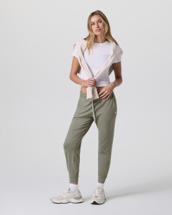 Vuori Performance Jogger Pants - Women's 3