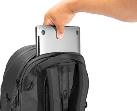 Peak Design Travel Pack - 30 L 6