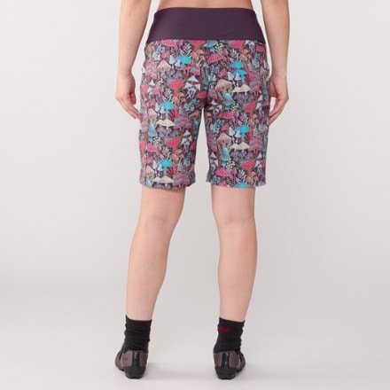 SHREDLY Limitless 11" Stretch Waistband High-Rise Bike Shorts - Women's 2