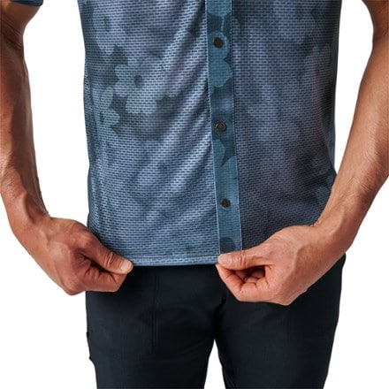 PEARL iZUMi Canyon Tech Snap Bike Jersey - Men's 6