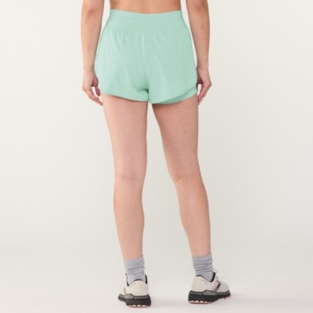 Vuori Daily Speed Shorts - Women's 2