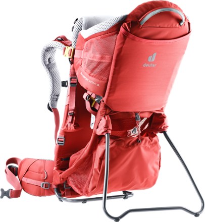 Deuter Kid Comfort Pro review: a luxurious movable throne for the little  one