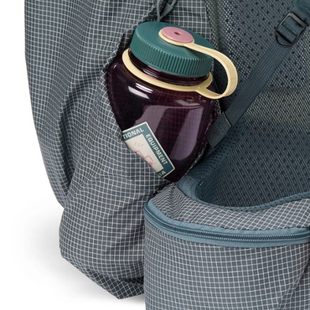 REI Co-op Flash Air 50 Pack - Women's Water bottle pocket (Water bottle sold separately)