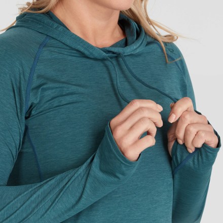 NRS H2Core Silkweight Long-Sleeve Hoodie - Women's 5