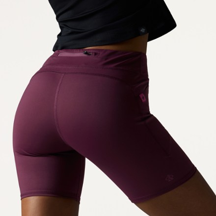 rabbit Speed Leggy 7" Shorts - Women's 2