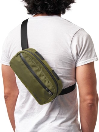 Thousand Crossbody Handlebar Bag 9