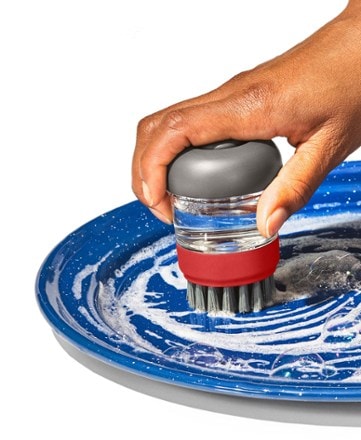 OXO Soap-Dispensing Brush with Storage Case 8