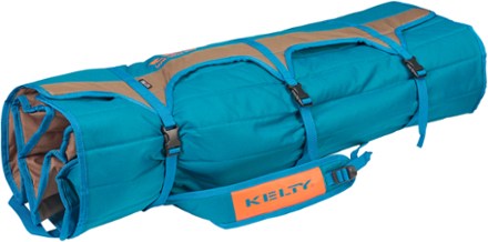 Kelty Low Loveseat 4